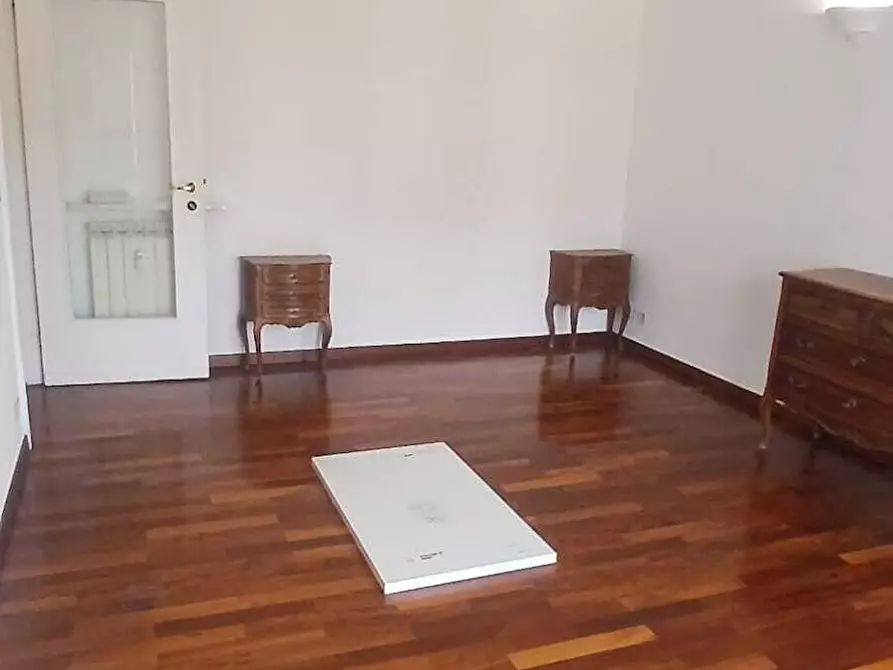 Immagine 10 di Camera in affitto  in Corso Sardegna a Genova