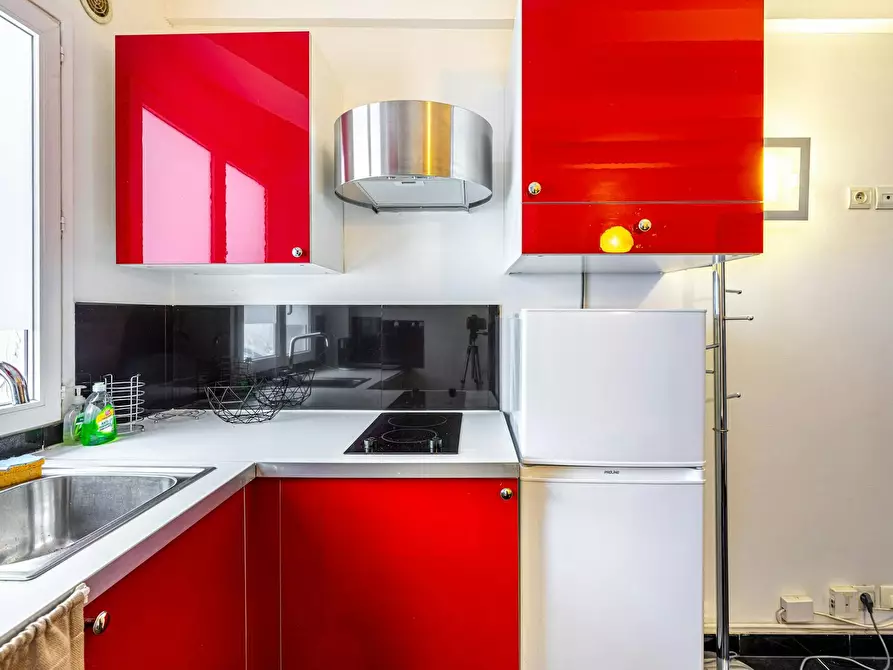 Immagine 2 di Appartamento in affitto  in Rue Meslay a Paris 03