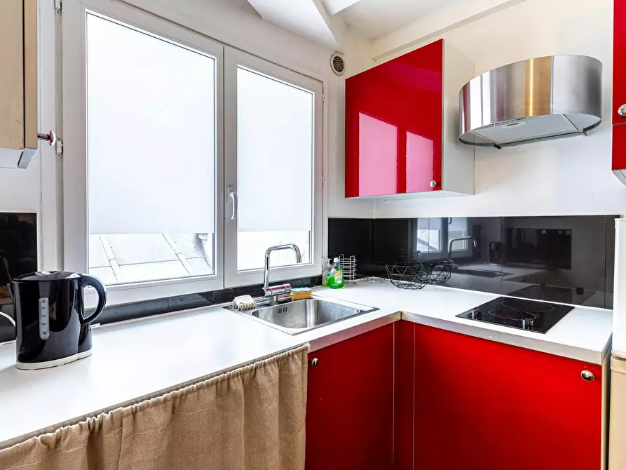 Immagine 8 di Appartamento in affitto  in Rue Meslay a Paris 03