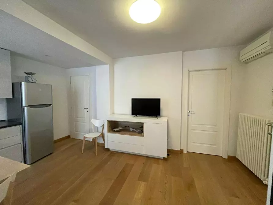 Immagine 4 di Appartamento in affitto  in Via Barberia a Bologna