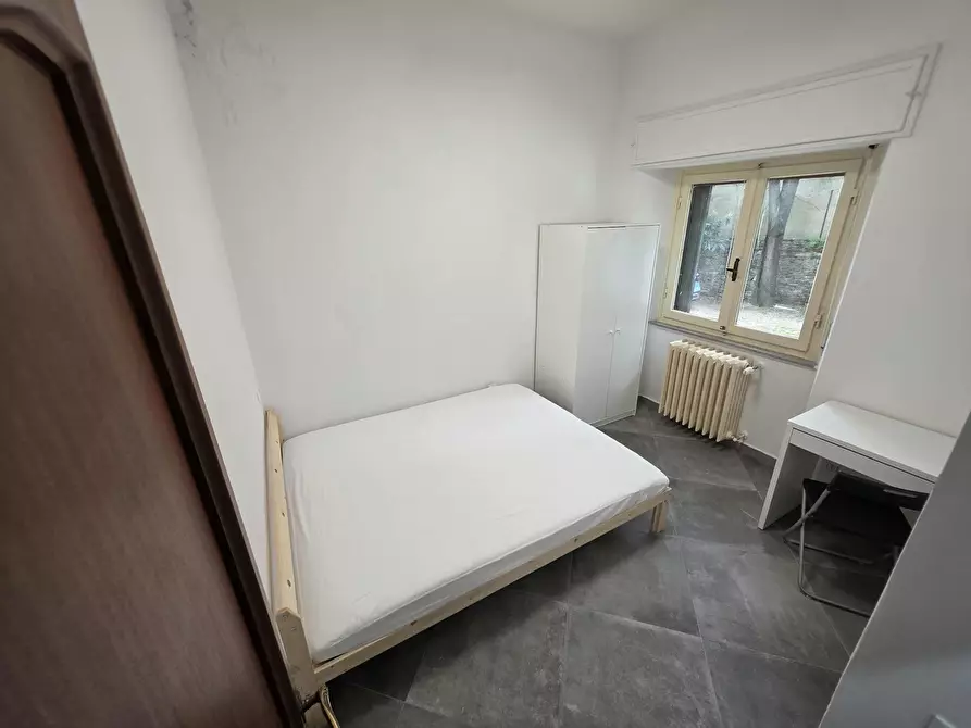 Immagine 1 di Camera in affitto  in Via del Romito a Firenze