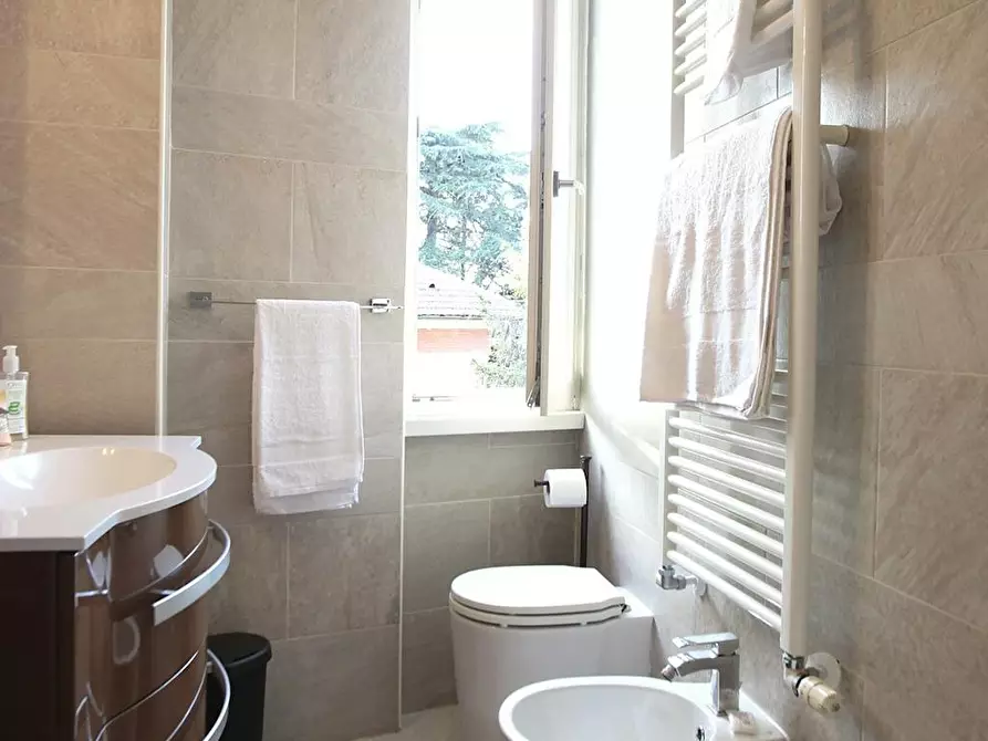 Immagine 4 di Appartamento in affitto  in Via dell'Assietta a Roma
