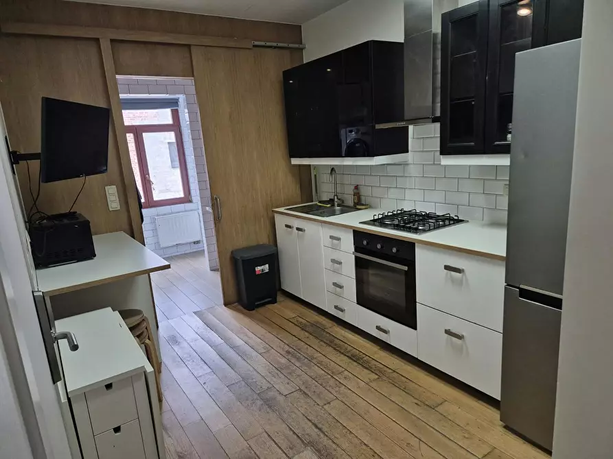 Immagine 2 di Appartamento in affitto  in Rue Wayez a Anderlecht