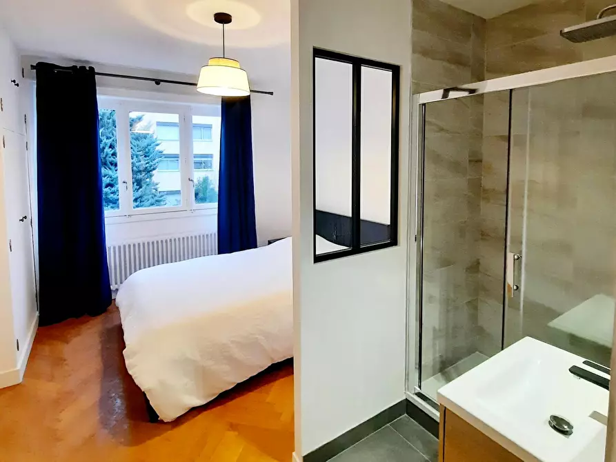 Immagine 3 di Appartamento in affitto  in Rue Ravat a Lyon