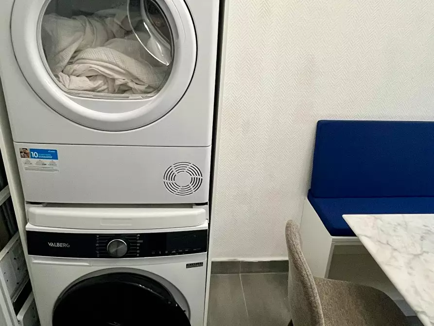 Immagine 10 di Appartamento in affitto  in Rue Ravat a Lyon