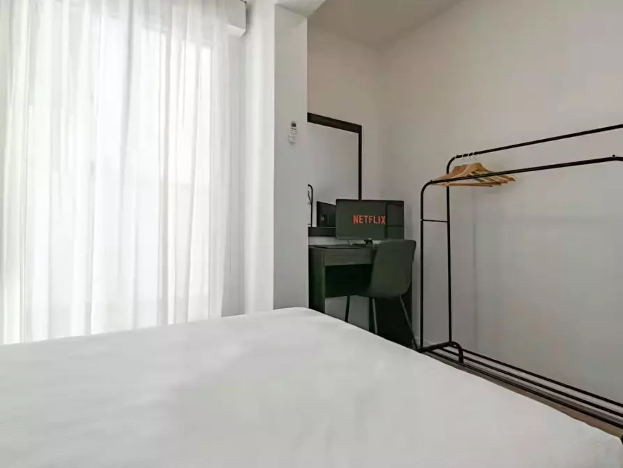 Immagine 6 di Camera in affitto  in Via Maestro Isacco a Firenze