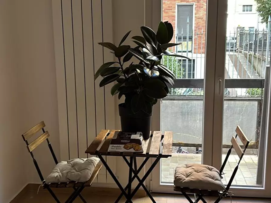Immagine 1 di Casa indipendente in affitto  in Via Privata Carlo Antonio Carlone a Milano