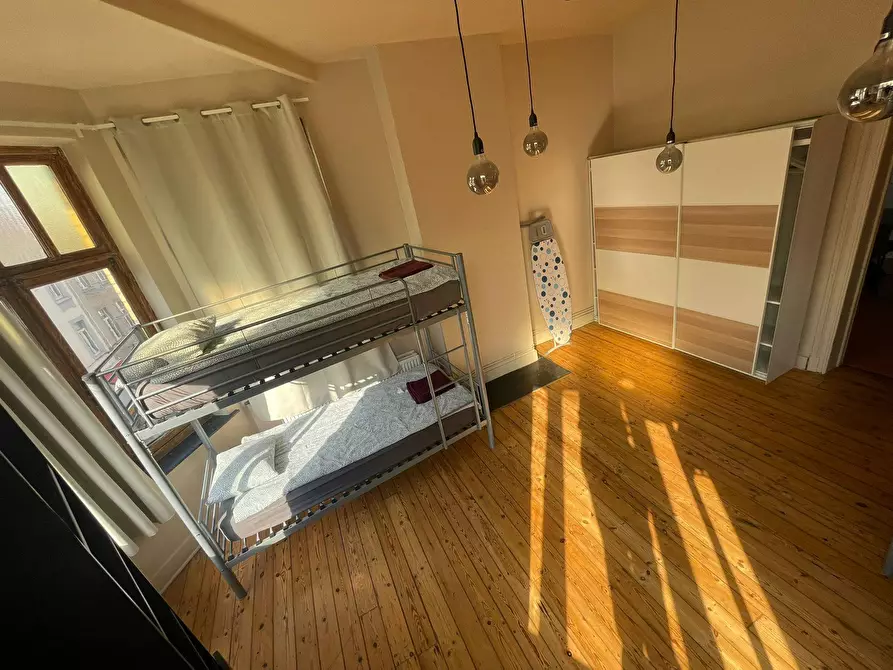 Immagine 2 di Appartamento in affitto  in Rue Peter Benoit a Etterbeek