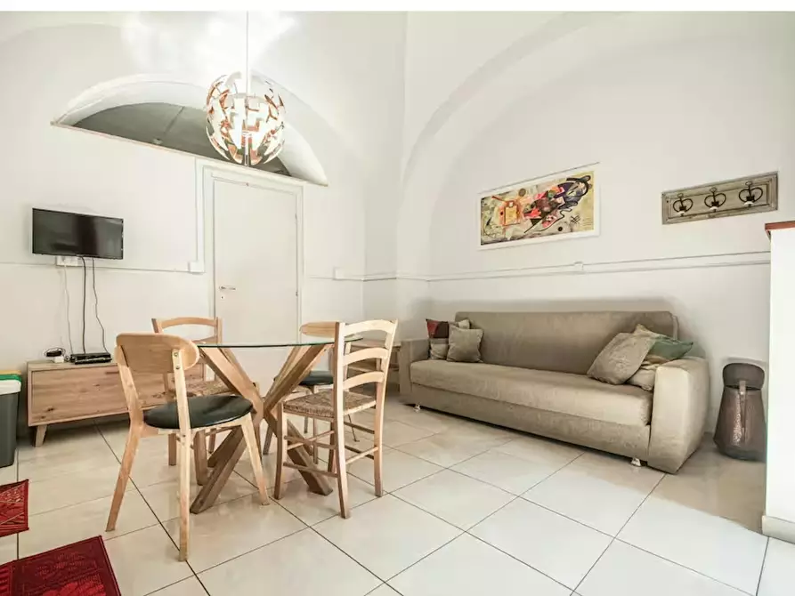 Immagine 7 di Casa indipendente in affitto  in Via Santa Barbara a Catania