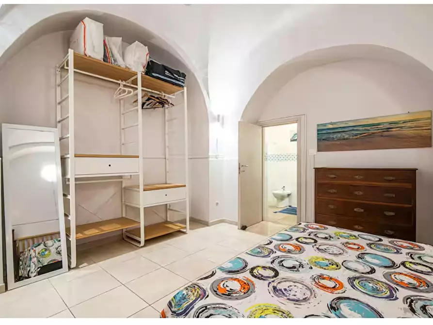 Immagine 3 di Casa indipendente in affitto  in Via Santa Barbara a Catania
