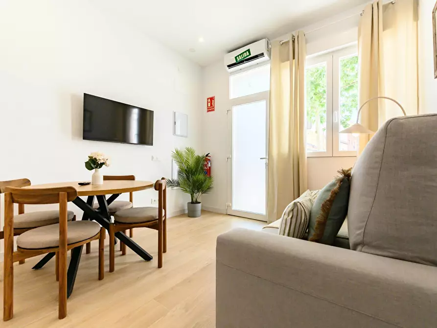 Immagine 4 di Appartamento in affitto  in Calle de Sierra Bullones a Madrid