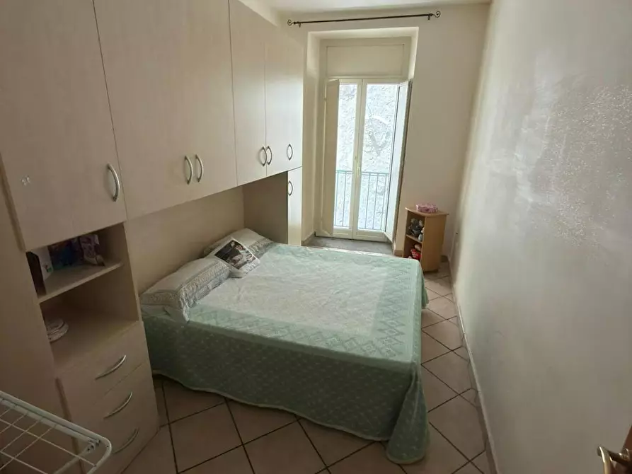 Immagine 1 di Camera in affitto  in Vico Limoncello a Napoli