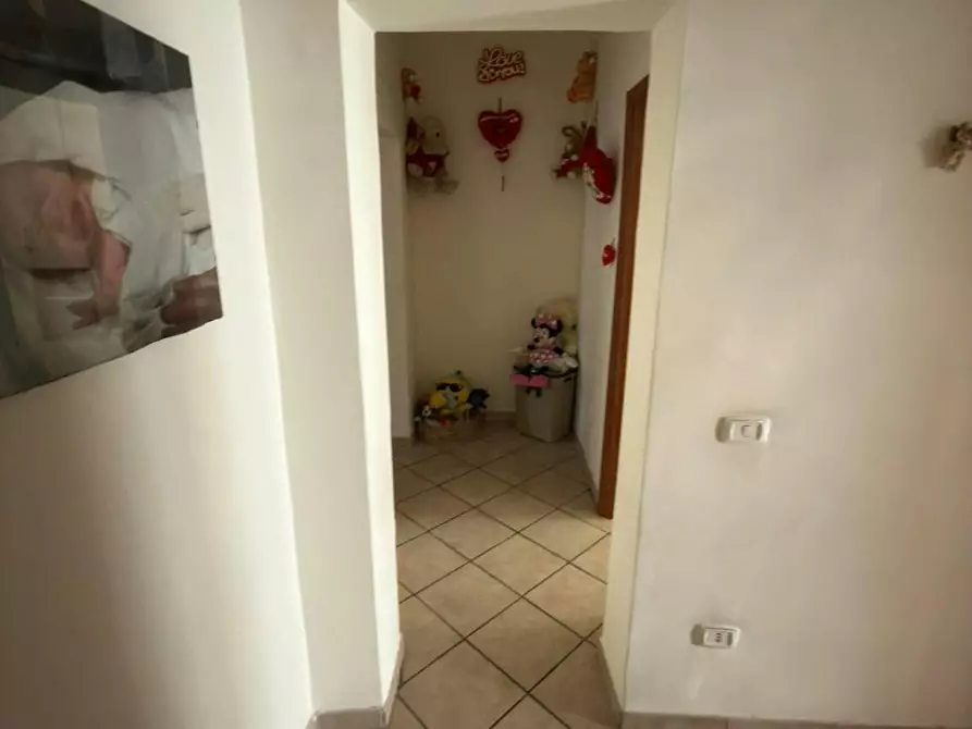 Immagine 7 di Camera in affitto  in Vico Limoncello a Napoli