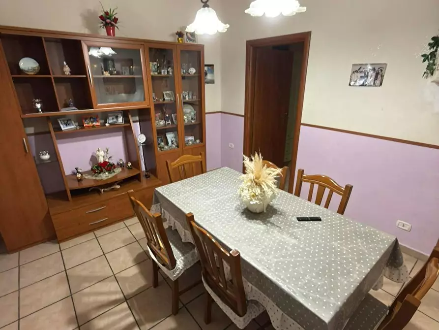 Immagine 10 di Camera in affitto  in Vico Limoncello a Napoli