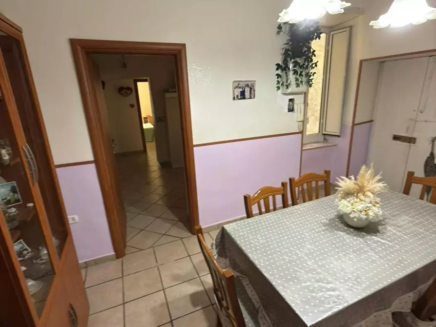 Immagine 8 di Camera in affitto  in Vico Limoncello a Napoli