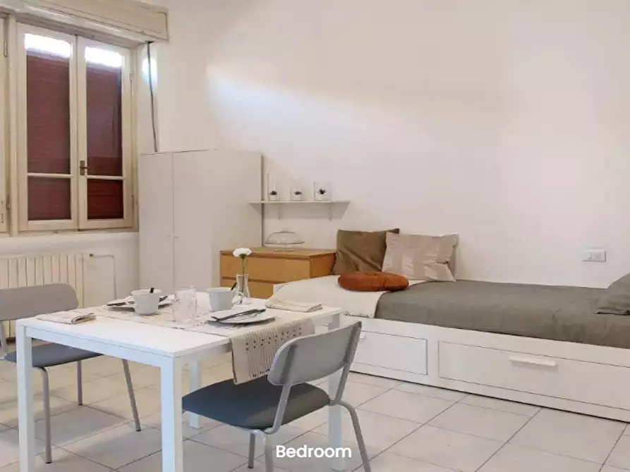 Immagine 1 di Appartamento in affitto  in Via Friuli a Milano
