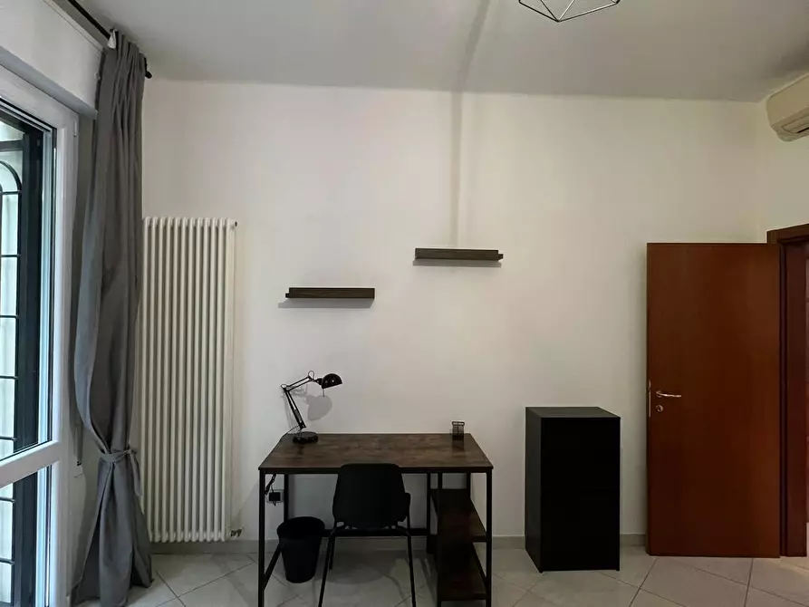 Immagine 3 di Camera in affitto  in Via Liguria a Bologna