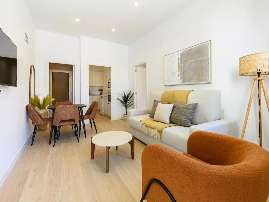 Immagine 1 di Appartamento in affitto  in Calle de Sierra Bullones a Madrid
