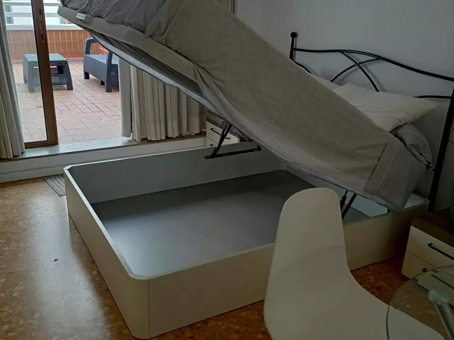 Immagine 4 di Camera in affitto  in Carrer de Don Juan de Austria a Valencia