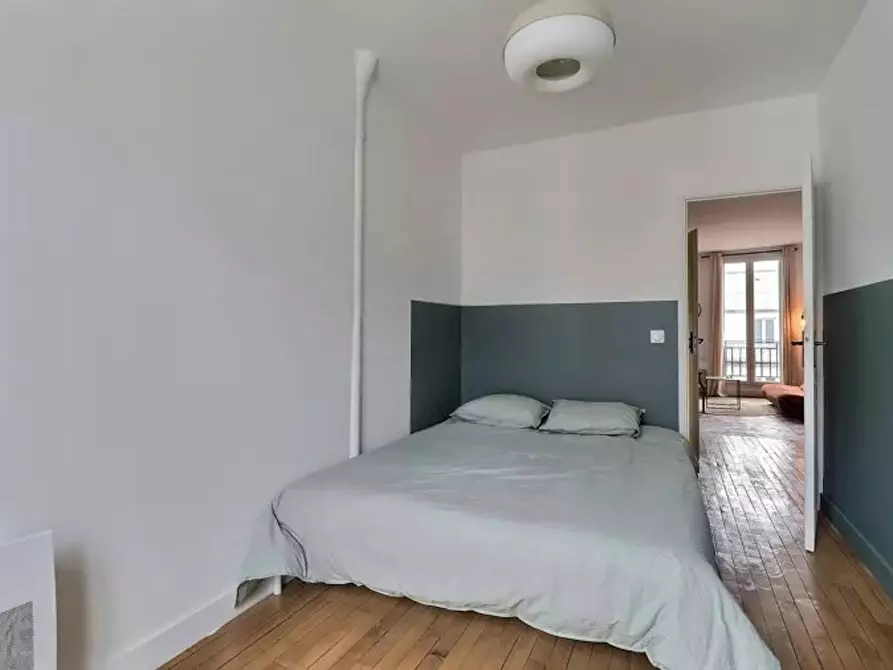 Immagine 5 di Appartamento in affitto  in Rue du Faubourg Saint-Martin a Paris