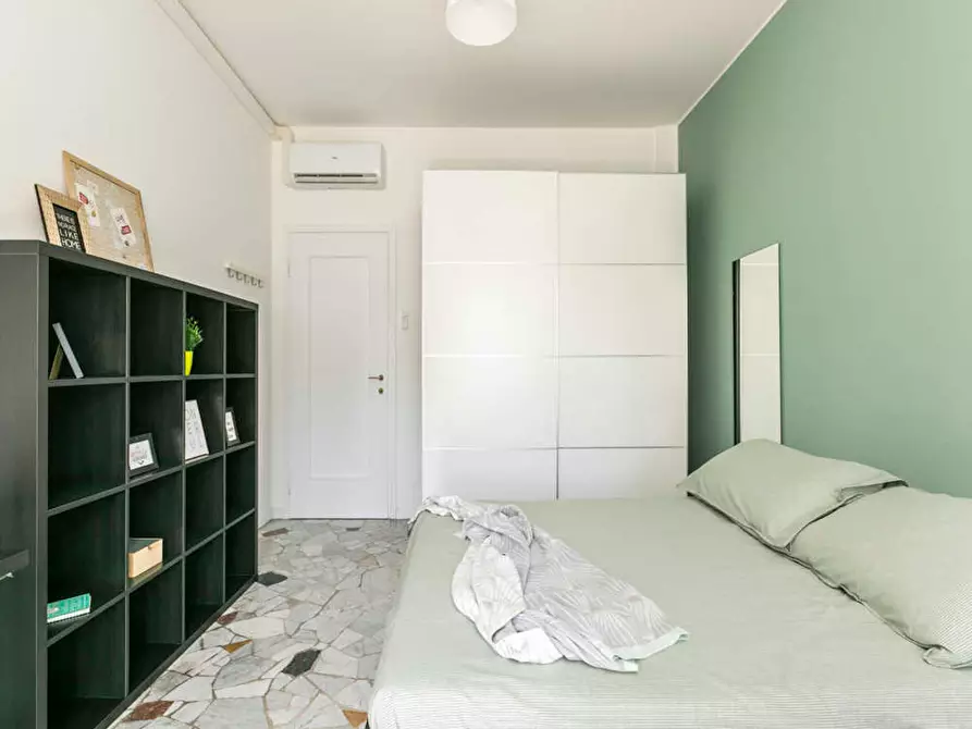 Immagine 4 di Camera in affitto  in Via Francesco Primaticcio a Milano