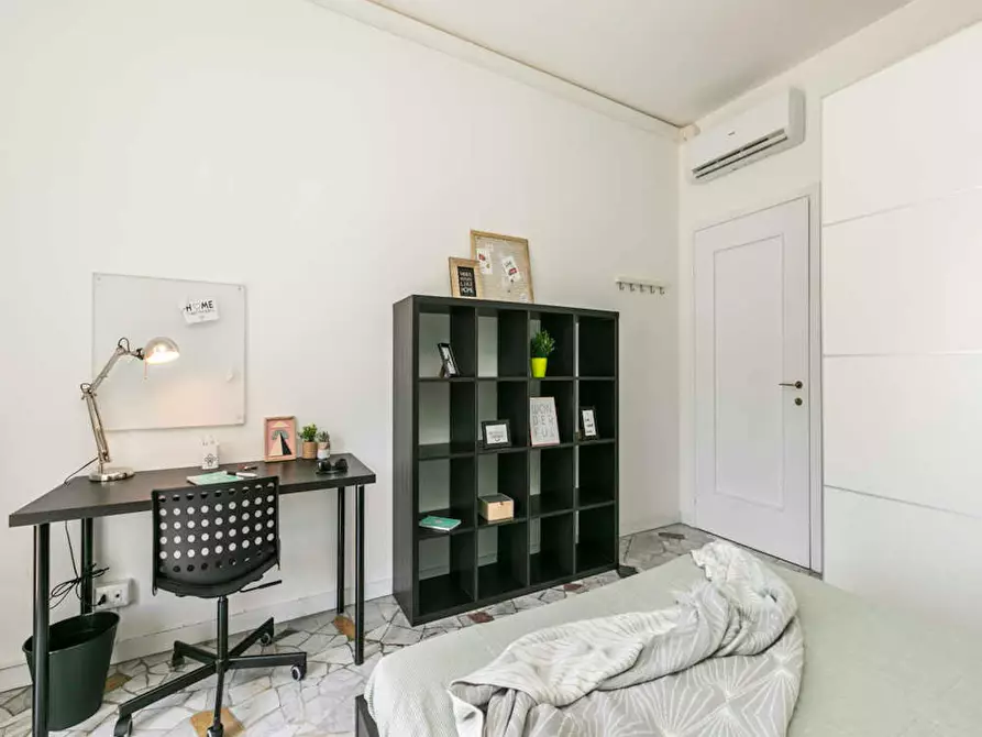 Immagine 7 di Camera in affitto  in Via Francesco Primaticcio a Milano