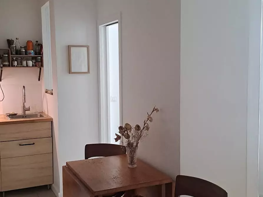 Immagine 9 di Appartamento in affitto  in Rue Manin a Paris