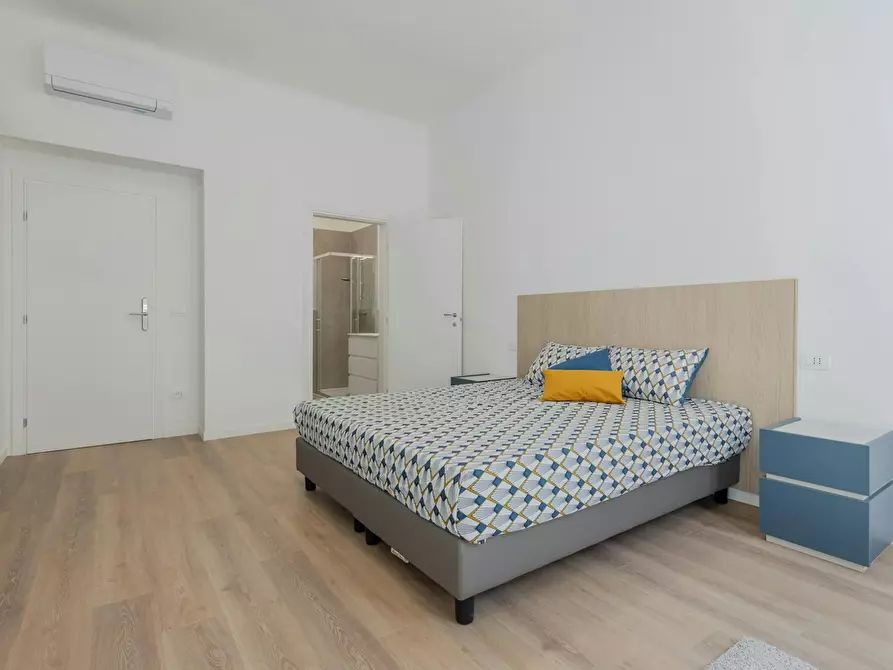 Immagine 6 di Camera in affitto  in Via Giovanni Pascoli a Trieste