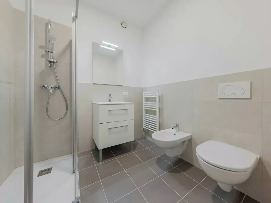 Immagine 9 di Camera condivisa in affitto  in Via della Malvasia a Trento