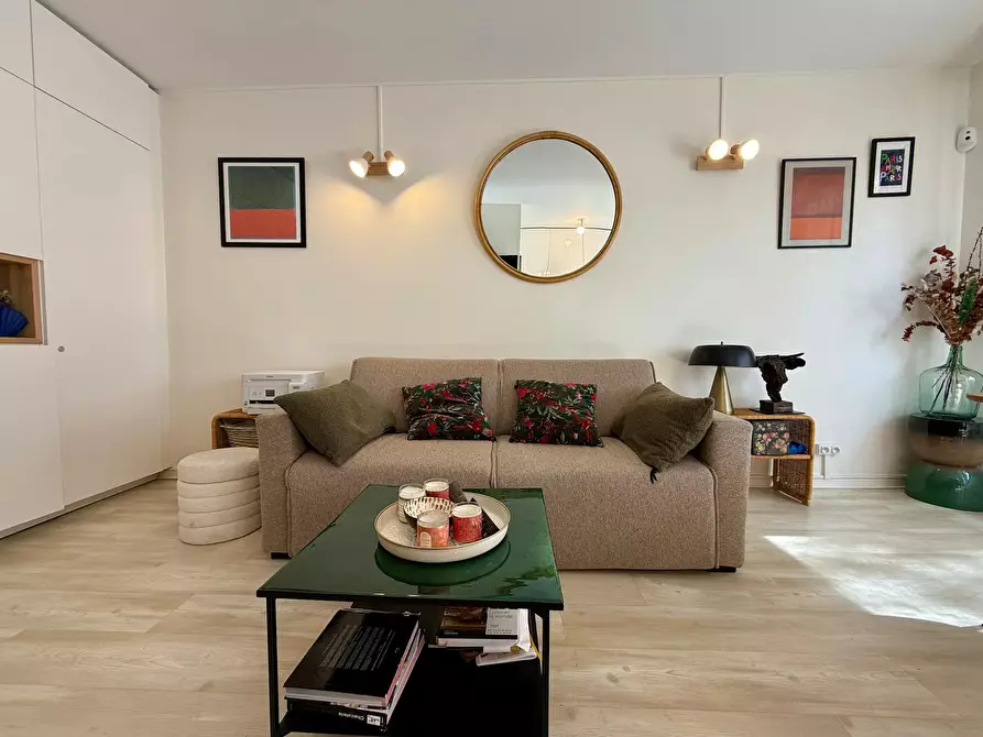 Immagine 4 di Appartamento in affitto  in Rue de l'Hôpital Saint-Louis a Paris