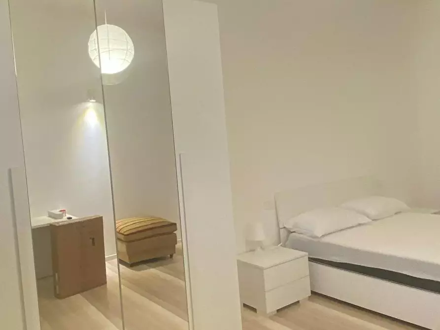 Immagine 2 di Camera in affitto  in Viale Beatrice d'Este a Milano
