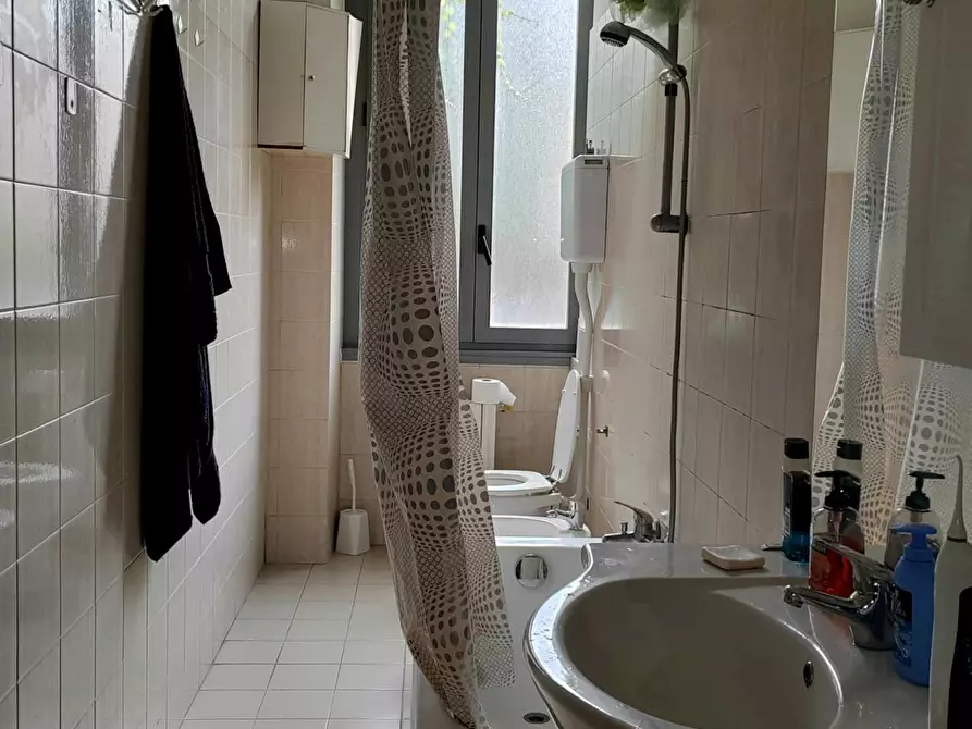 Immagine 6 di Camera in affitto  in Via Pietro Borsieri a Milano