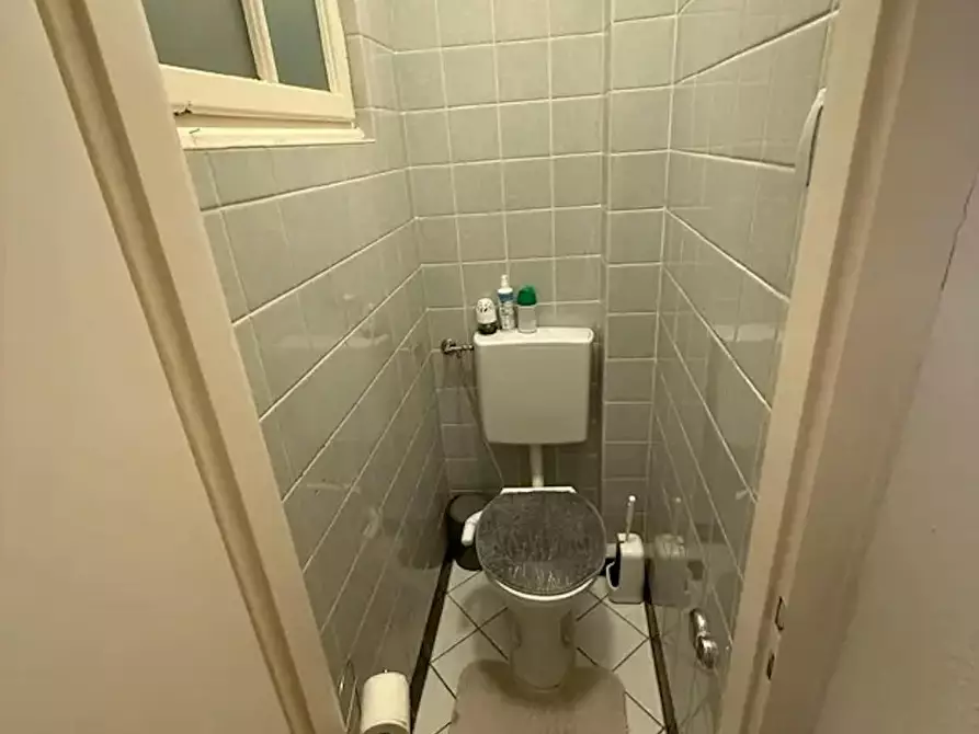 Immagine 5 di Camera condivisa in affitto  in Kempgensweg a Düsseldorf