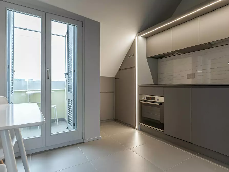 Immagine 9 di Appartamento in affitto  in Via Giulio e Corrado Venini a Milano