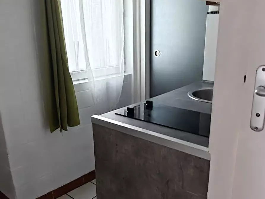 Immagine 9 di Appartamento in affitto  in Rue des Meuniers a Lille