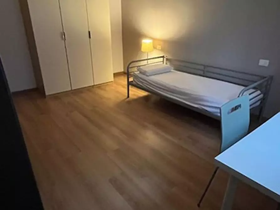 Immagine 6 di Camera in affitto  in Via Gaetano Donizetti a Forli'
