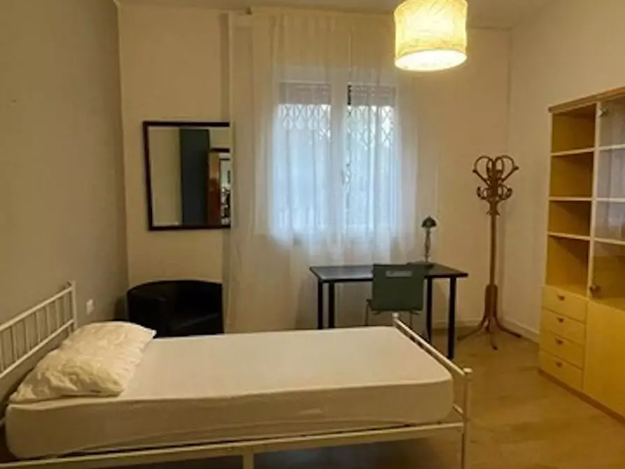 Immagine 1 di Camera in affitto  in Via Gaetano Donizetti a Forli'