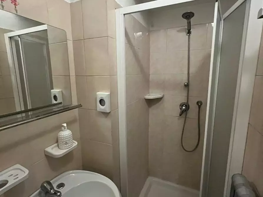 Immagine 7 di Camera in affitto  in Via Principessa Clotilde a Torino