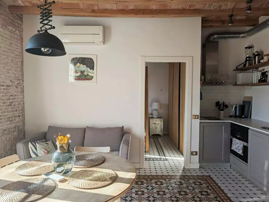 Immagine 1 di Appartamento in affitto  in Carrer del Pi a Barcelona