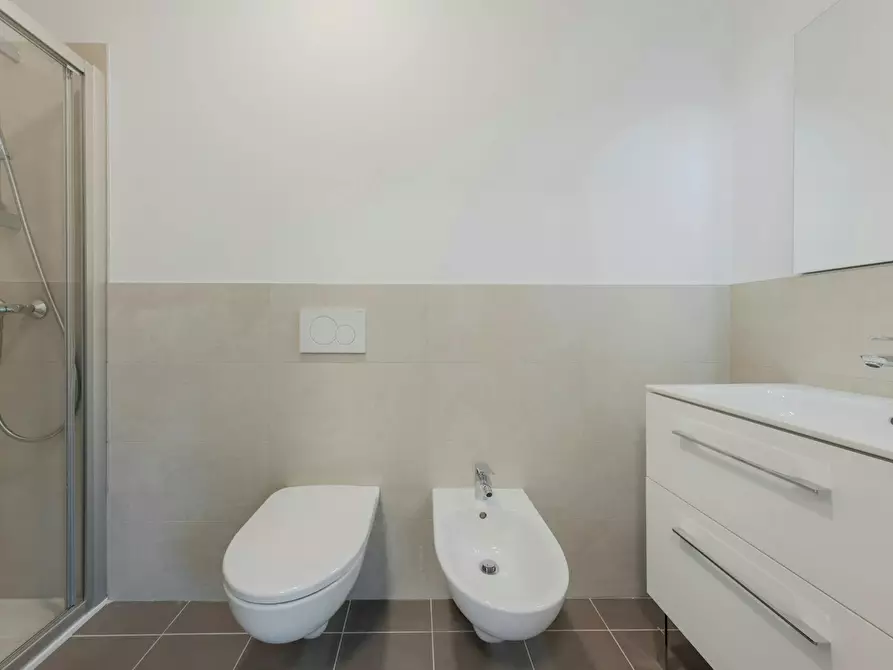 Immagine 6 di Camera condivisa in affitto  in Via della Malvasia a Trento