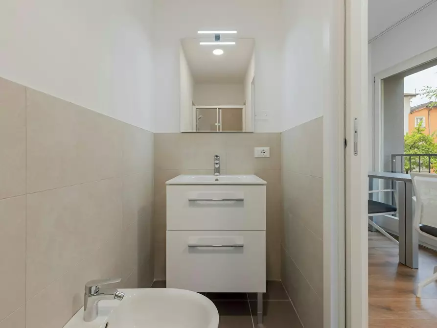 Immagine 5 di Camera condivisa in affitto  in Via della Malvasia a Trento