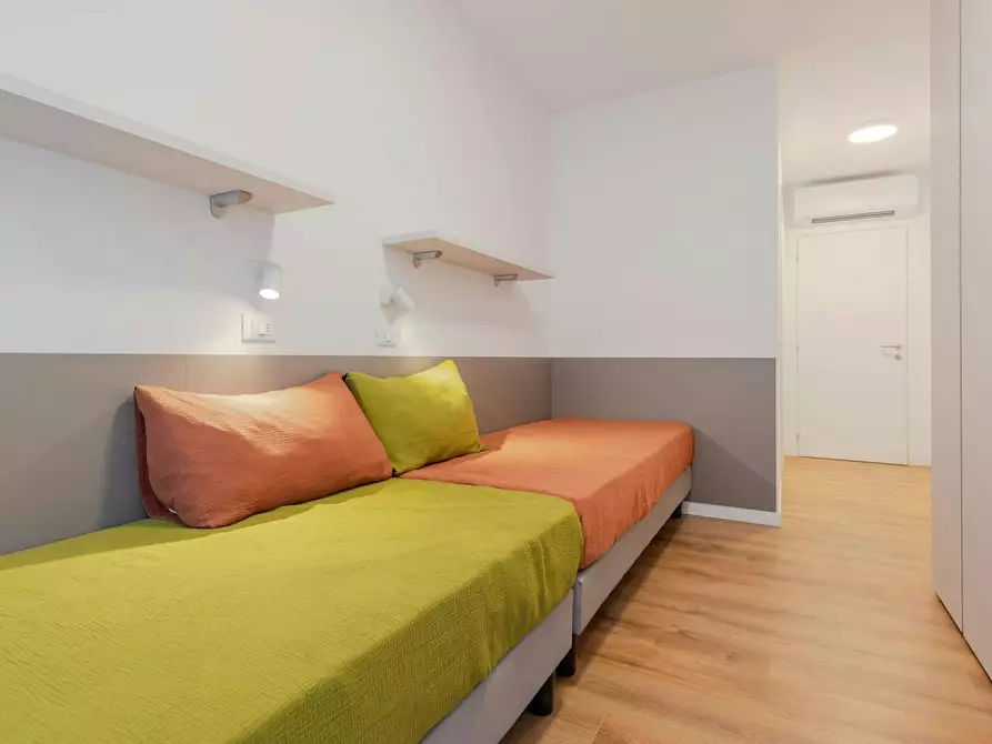 Immagine 2 di Camera condivisa in affitto  in Via della Malvasia a Trento