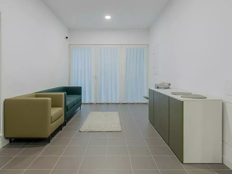 Immagine 10 di Camera in affitto  in Via della Malvasia a Trento