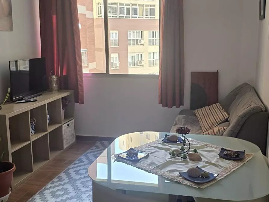 Immagine 2 di Appartamento in affitto  in Calle Vélez Málaga a Malaga
