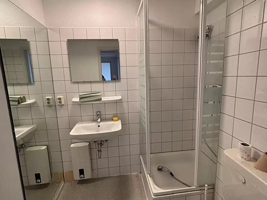 Immagine 3 di Camera in affitto  in Sommersstraße a Düsseldorf