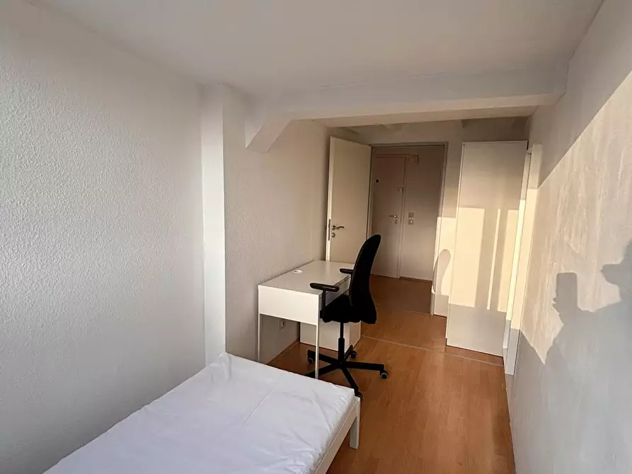 Immagine 2 di Camera in affitto  in Sommersstraße a Düsseldorf