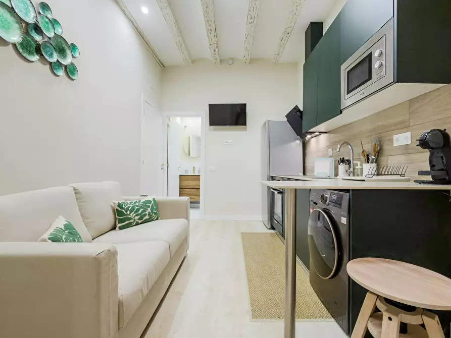 Immagine 8 di Appartamento in affitto  in Carrer d'En Robador a Barcelona