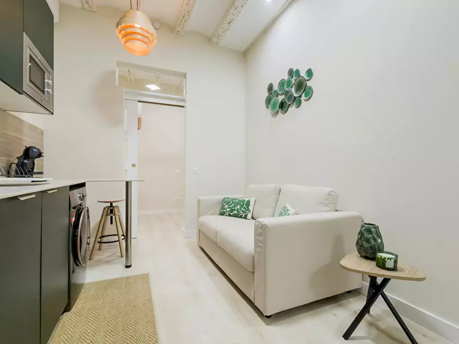 Immagine 5 di Appartamento in affitto  in Carrer d'En Robador a Barcelona