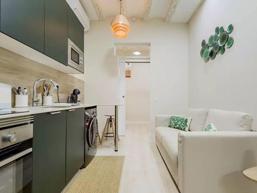 Immagine 10 di Appartamento in affitto  in Carrer d'En Robador a Barcelona