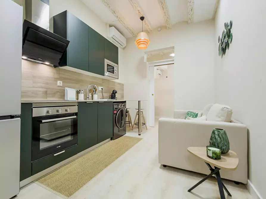 Immagine 3 di Appartamento in affitto  in Carrer d'En Robador a Barcelona